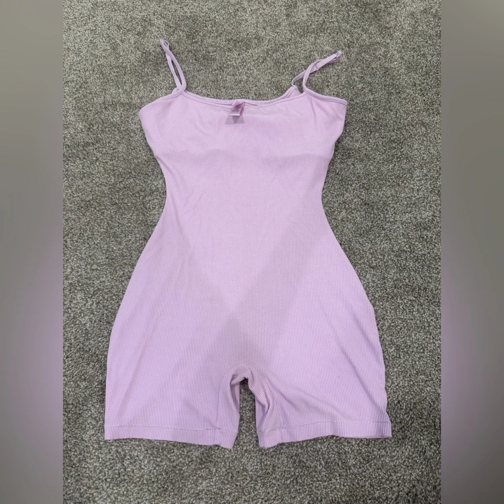 Skims Fit Everybody Picot Onsesie - Bubble Gum - Picture 2 of 5